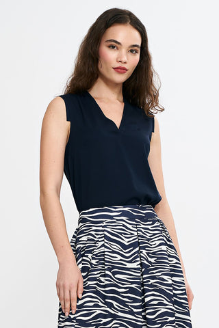  Blouse model 210075 Nife 